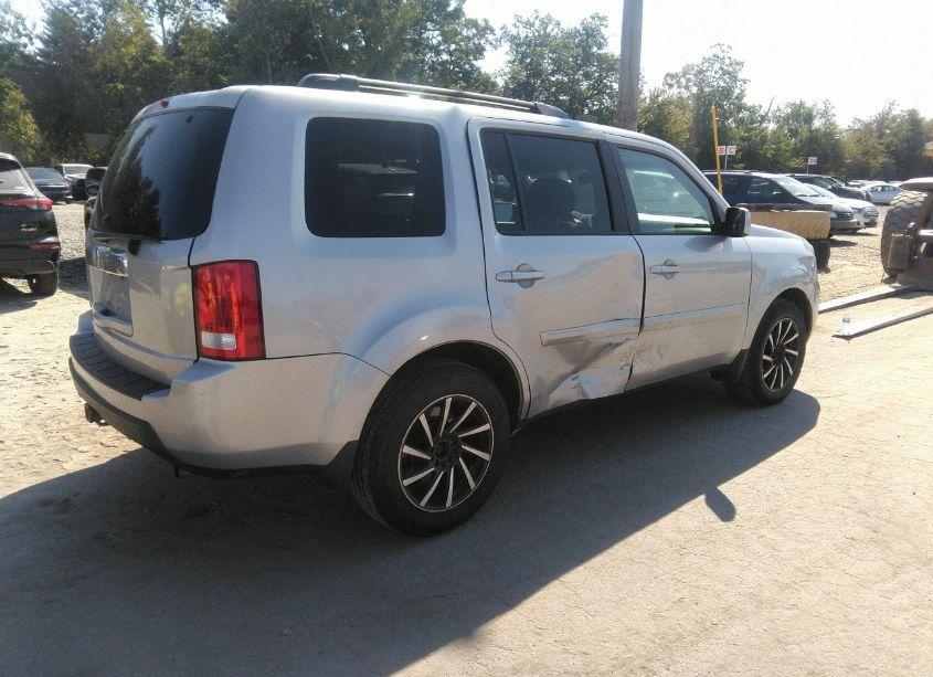 Photo 4 of 2011 Honda Pilot EX-L (VIN 5FNYF4H63BB062661)