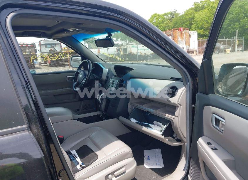 Photo 5 of 2011 Honda Pilot EX-L (VIN 5FNYF4H63BB091514)