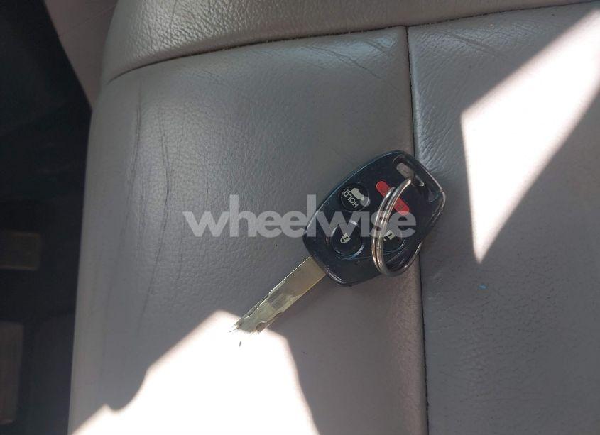 Photo 11 of 2012 Honda Pilot EX-L (VIN 5FNYF4H63CB042993)