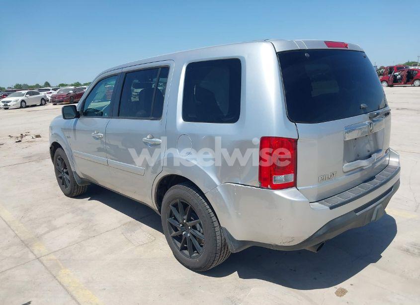 Photo 3 of 2013 Honda Pilot EX-L (VIN 5FNYF4H63DB020459)