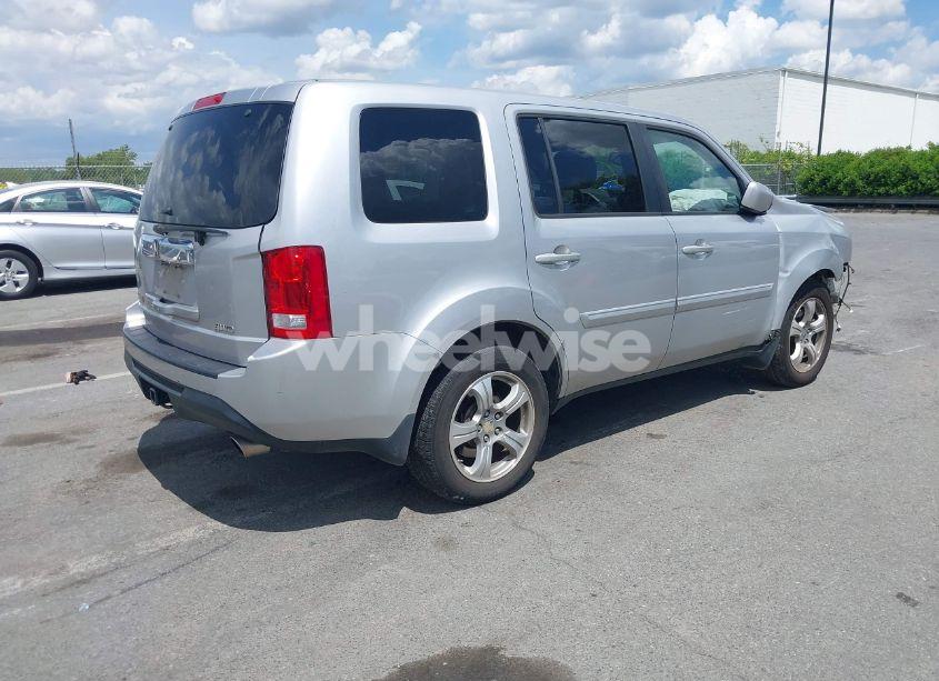 Photo 4 of 2015 Honda Pilot EX-L (VIN 5FNYF4H63FB016737)