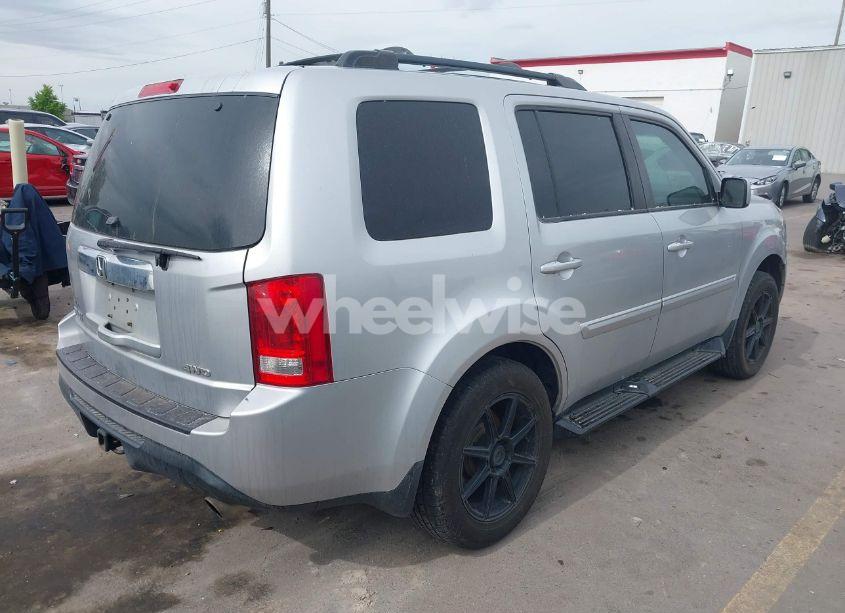 Photo 4 of 2015 Honda Pilot EX-L (VIN 5FNYF4H63FB035479)