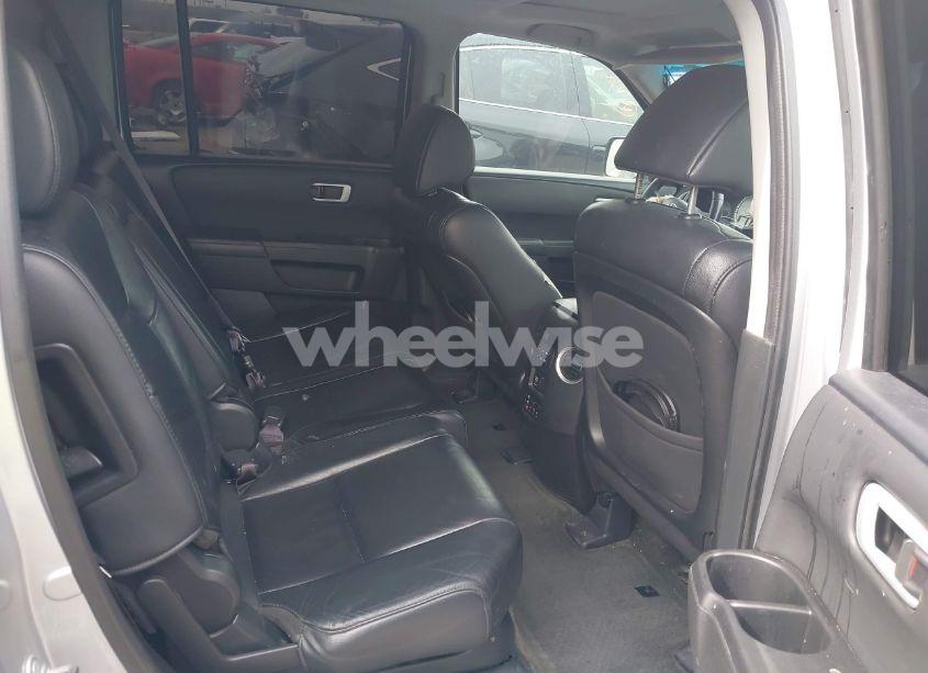 Photo 8 of 2015 Honda Pilot EX-L (VIN 5FNYF4H63FB035479)