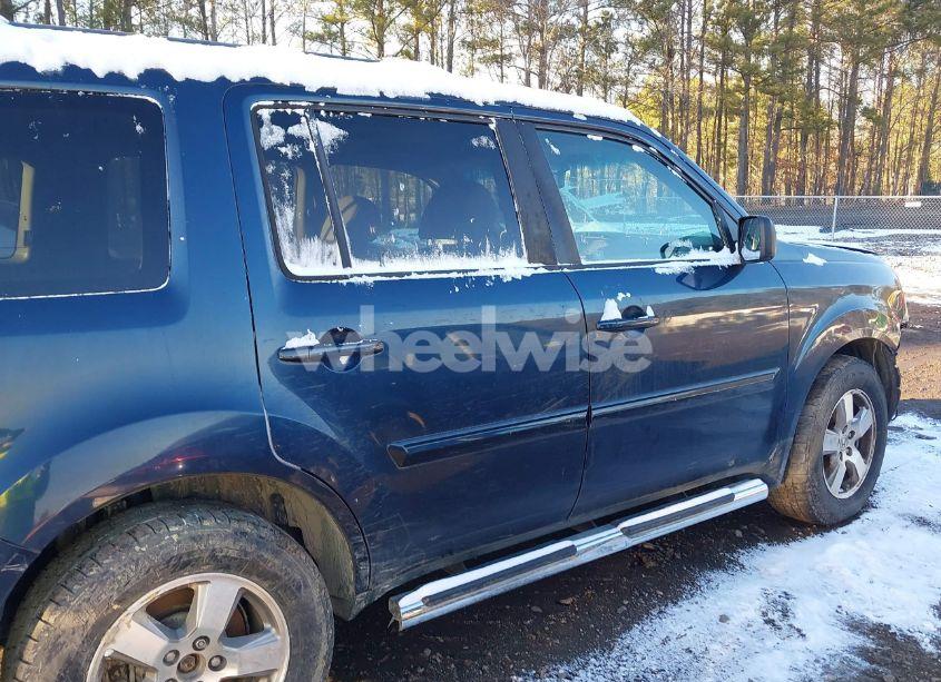 Photo 13 of 2011 Honda Pilot EX-L (VIN 5FNYF4H64BB020144)