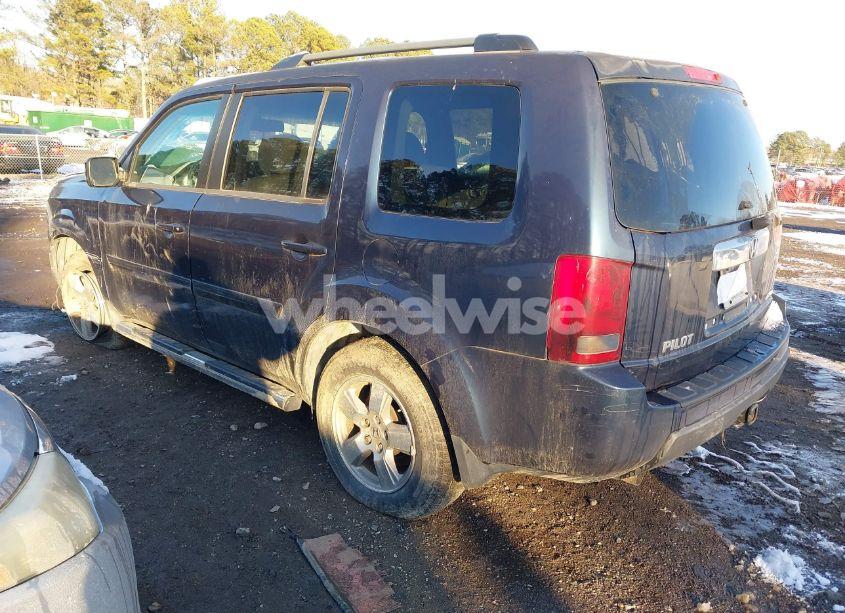 Photo 3 of 2011 Honda Pilot EX-L (VIN 5FNYF4H64BB020144)