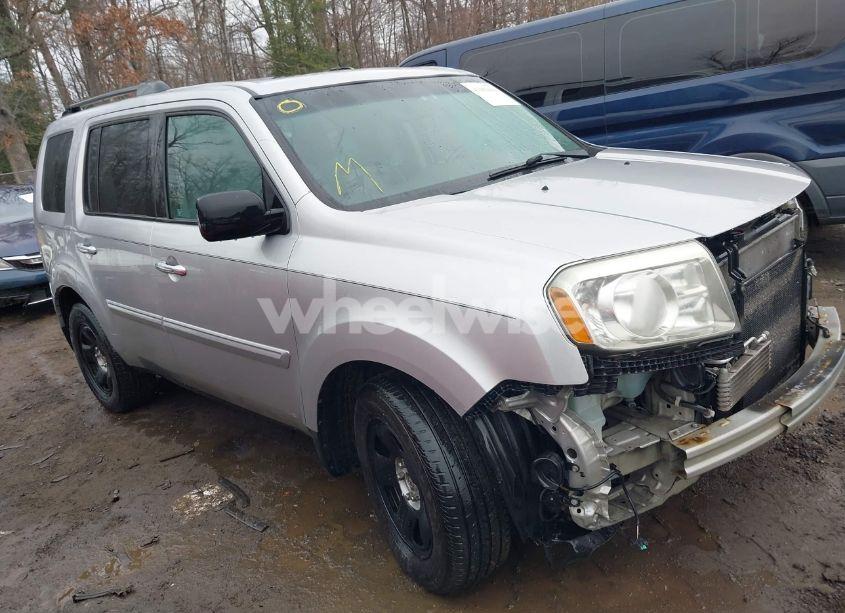 2011 Honda Pilot EX-L (VIN 5FNYF4H64BB040295) main photo