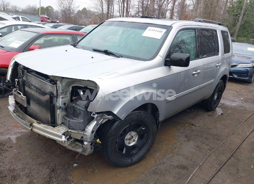 Photo 2 of 2011 Honda Pilot EX-L (VIN 5FNYF4H64BB040295)