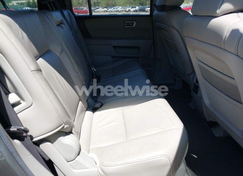 Photo 8 of 2011 Honda Pilot EX-L (VIN 5FNYF4H64BB090811)