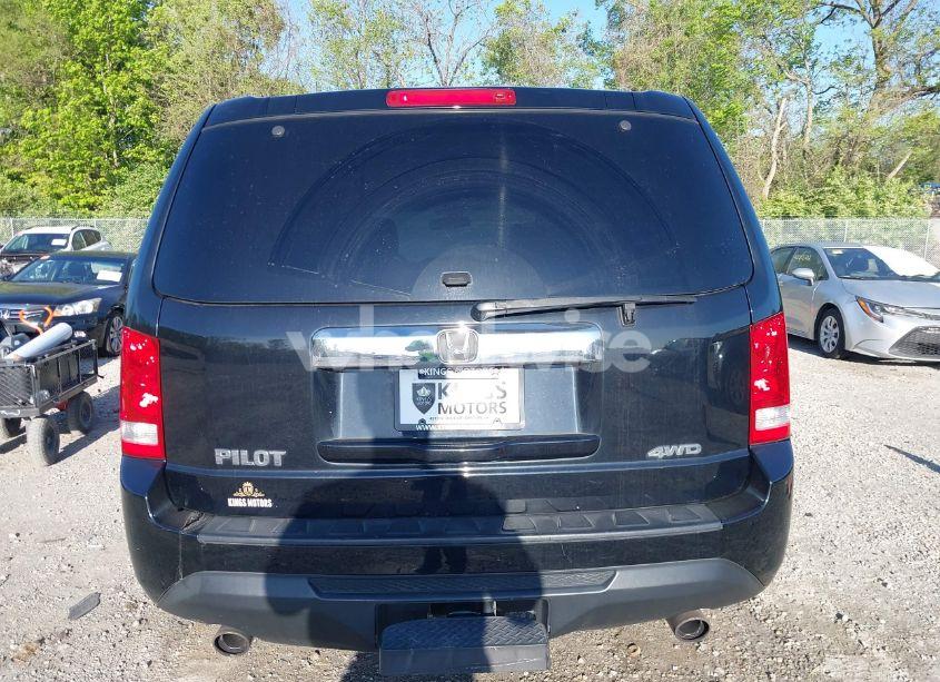 Photo 16 of 2015 Honda Pilot EX-L (VIN 5FNYF4H64FB001776)