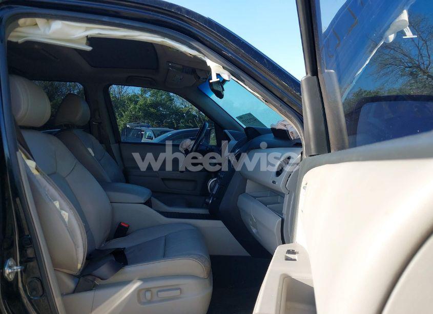 Photo 5 of 2015 Honda Pilot EX-L (VIN 5FNYF4H64FB001776)