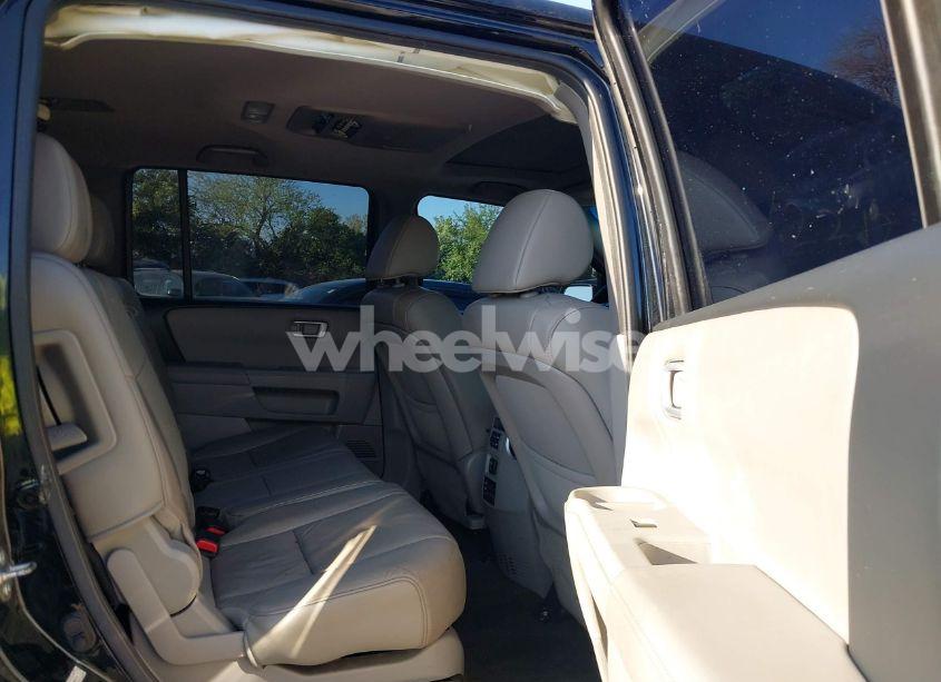Photo 8 of 2015 Honda Pilot EX-L (VIN 5FNYF4H64FB001776)