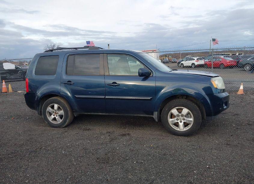 Photo 13 of 2010 Honda Pilot EX-L (VIN 5FNYF4H65AB002475)