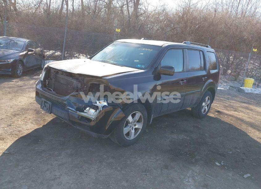 Photo 2 of 2010 Honda Pilot EX-L (VIN 5FNYF4H65AB030843)
