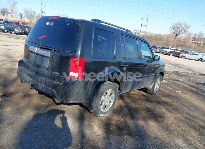 Photo 4 of 2010 Honda Pilot EX-L (VIN 5FNYF4H65AB030843)