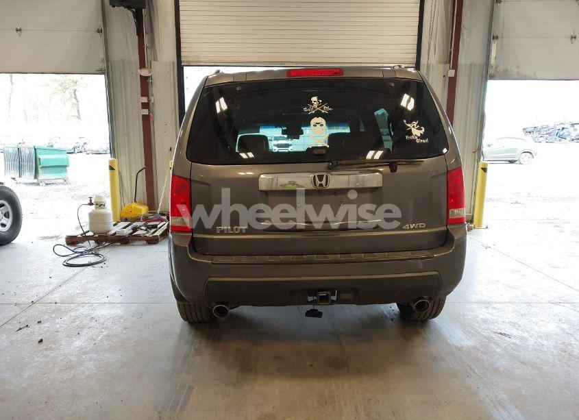 Photo 16 of 2011 Honda Pilot EX-L (VIN 5FNYF4H65BB024672)