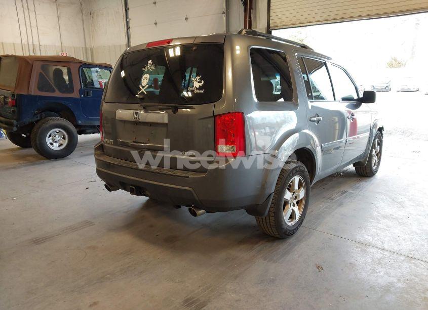 Photo 4 of 2011 Honda Pilot EX-L (VIN 5FNYF4H65BB024672)