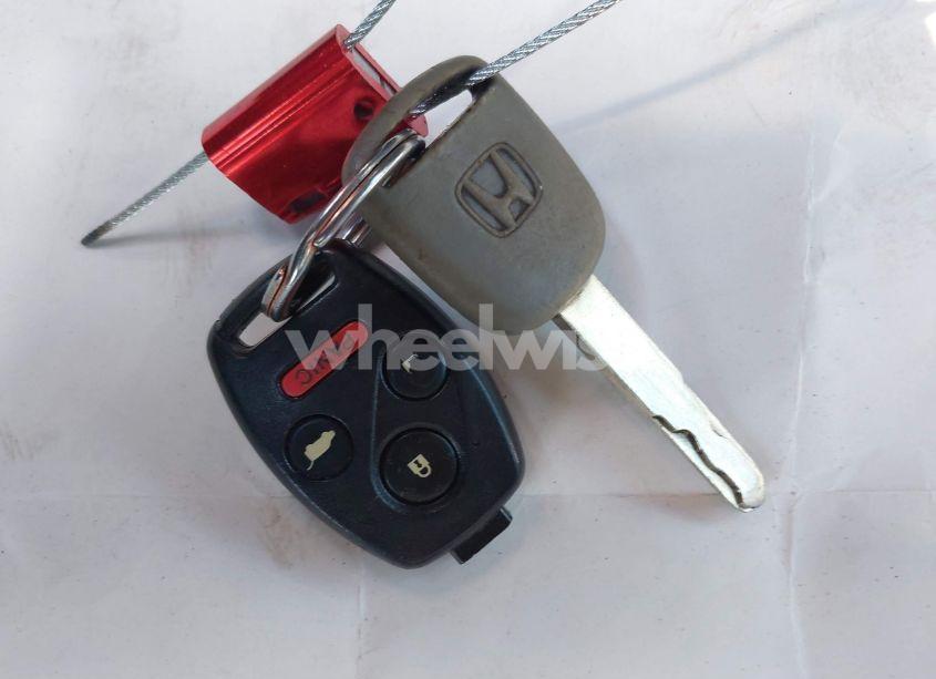 Photo 11 of 2011 Honda Pilot EX-L (VIN 5FNYF4H65BB068140)