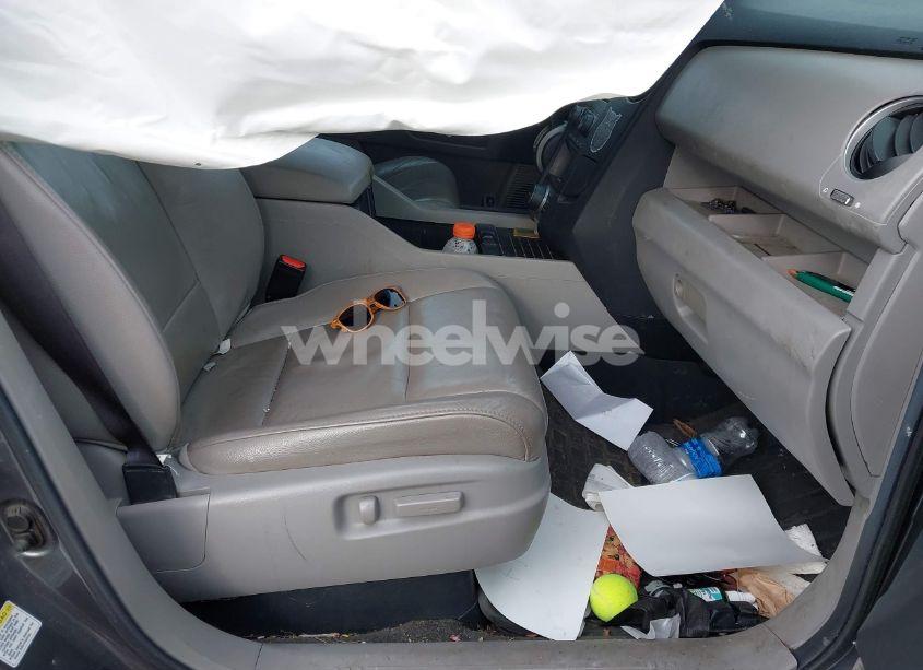 Photo 5 of 2013 Honda Pilot EX-L (VIN 5FNYF4H65DB001749)