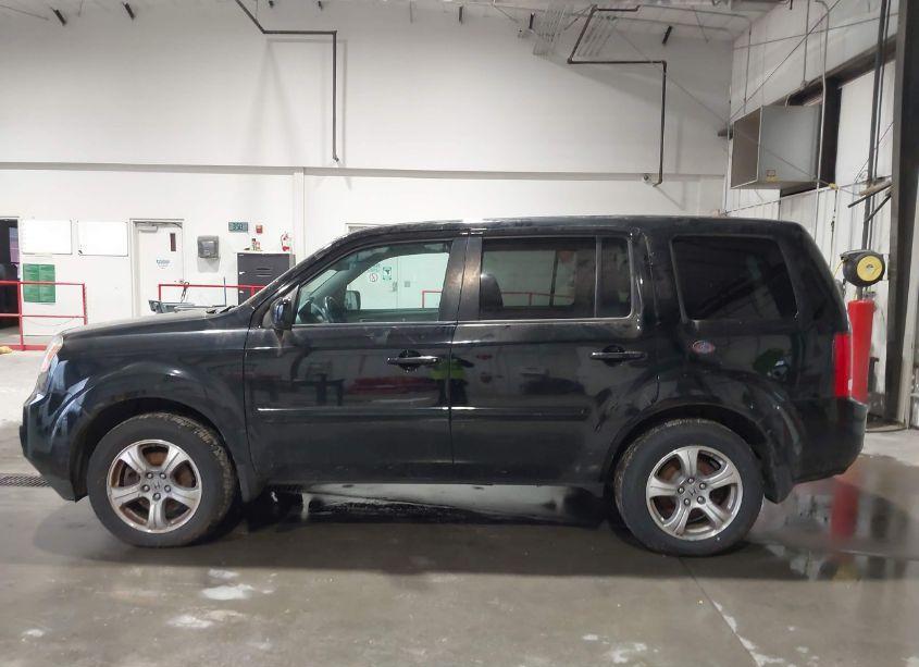 Photo 14 of 2014 Honda Pilot EX-L (VIN 5FNYF4H65EB036471)