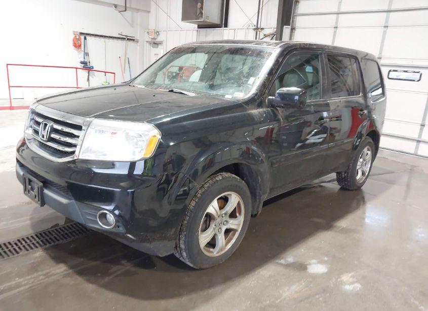 Photo 2 of 2014 Honda Pilot EX-L (VIN 5FNYF4H65EB036471)