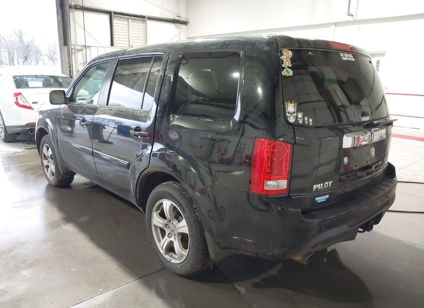 Photo 3 of 2014 Honda Pilot EX-L (VIN 5FNYF4H65EB036471)
