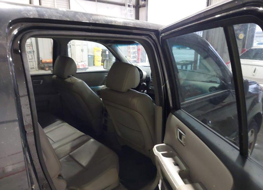 Photo 8 of 2014 Honda Pilot EX-L (VIN 5FNYF4H65EB036471)