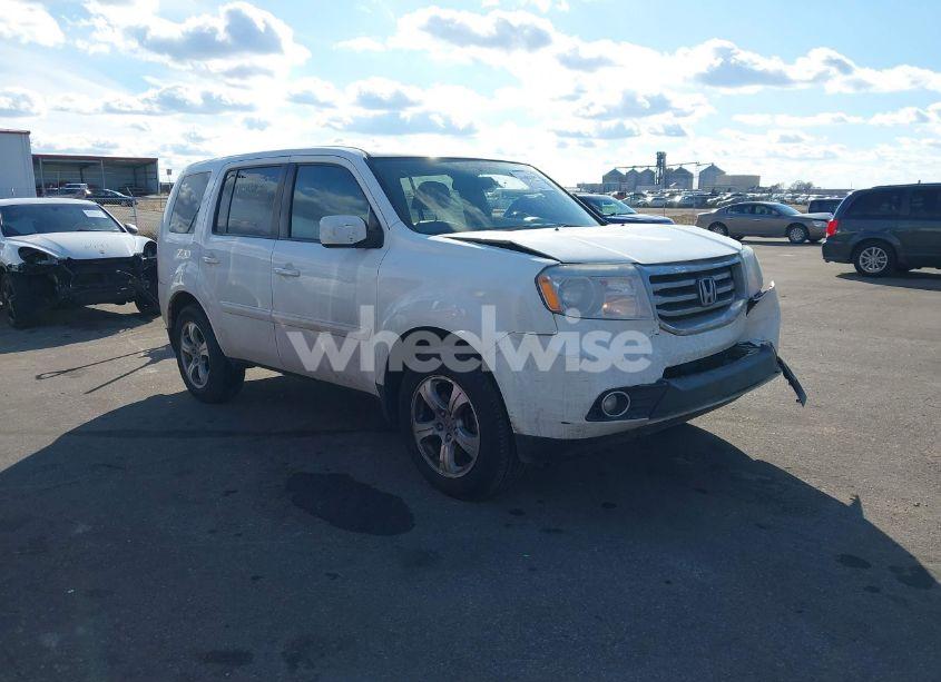 2015 Honda Pilot EX-L (VIN 5FNYF4H66FB050882) main photo