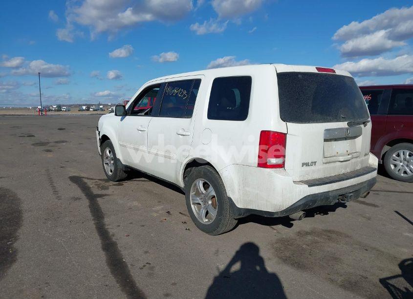 Photo 3 of 2015 Honda Pilot EX-L (VIN 5FNYF4H66FB050882)