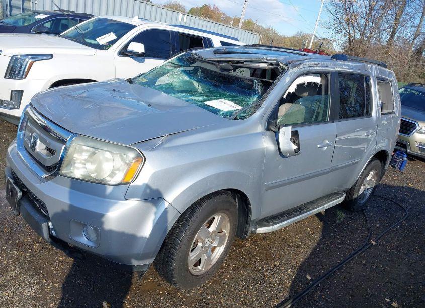 Photo 6 of 2011 Honda Pilot EX-L (VIN 5FNYF4H67BB036788)