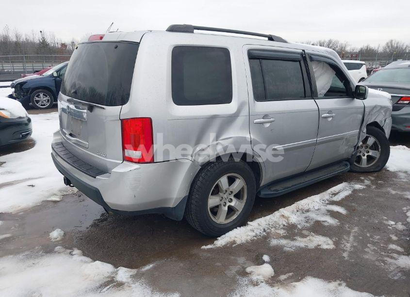 Photo 4 of 2011 Honda Pilot EX-L (VIN 5FNYF4H68BB024536)