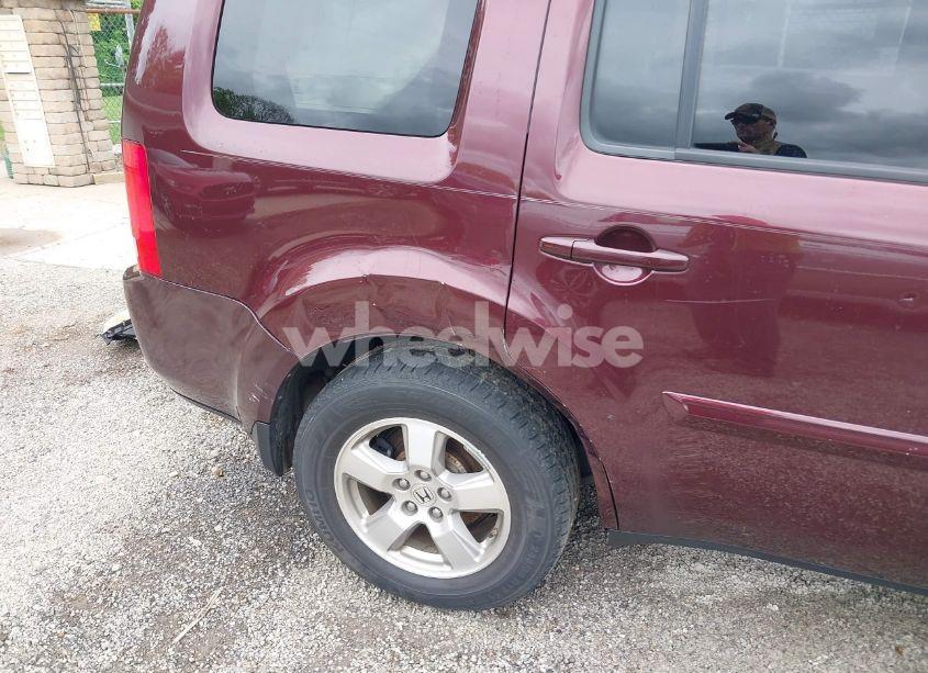 Photo 19 of 2011 Honda Pilot EX-L (VIN 5FNYF4H68BB057469)