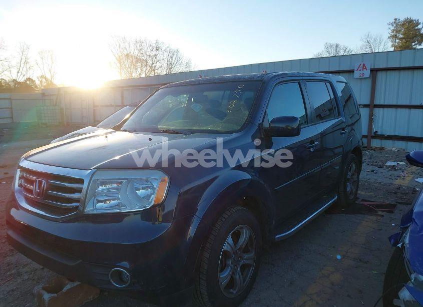 Photo 2 of 2012 Honda Pilot EX-L (VIN 5FNYF4H68CB002750)