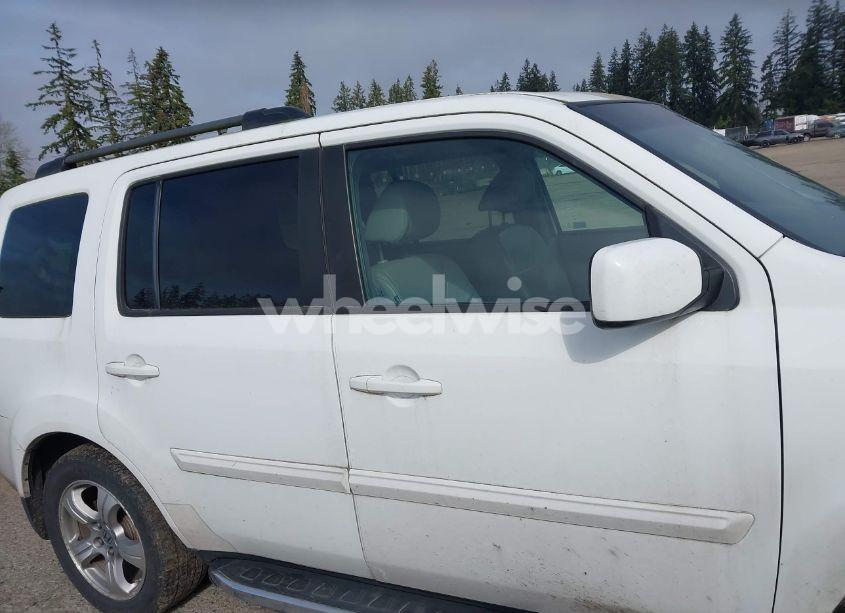 Photo 13 of 2013 Honda Pilot EX-L (VIN 5FNYF4H68DB036950)