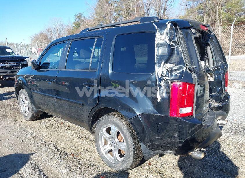 Photo 3 of 2014 Honda Pilot EX-L (VIN 5FNYF4H68EB036500)