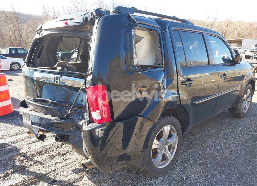 Photo 4 of 2014 Honda Pilot EX-L (VIN 5FNYF4H68EB036500)