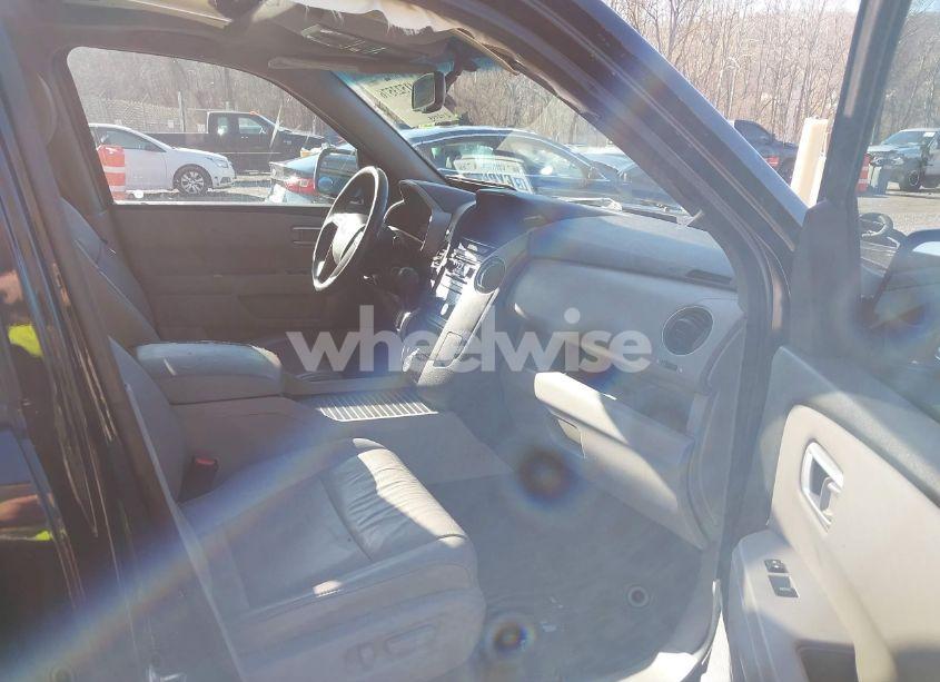 Photo 5 of 2014 Honda Pilot EX-L (VIN 5FNYF4H68EB036500)