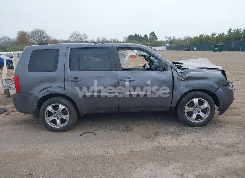 Photo 13 of 2015 Honda Pilot EX-L (VIN 5FNYF4H68FB042332)