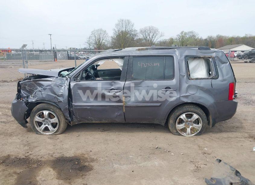 Photo 14 of 2015 Honda Pilot EX-L (VIN 5FNYF4H68FB042332)