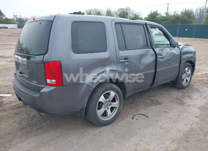 Photo 4 of 2015 Honda Pilot EX-L (VIN 5FNYF4H68FB042332)