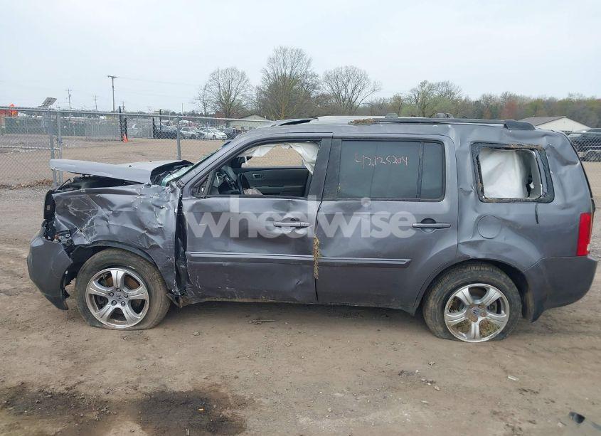 Photo 6 of 2015 Honda Pilot EX-L (VIN 5FNYF4H68FB042332)