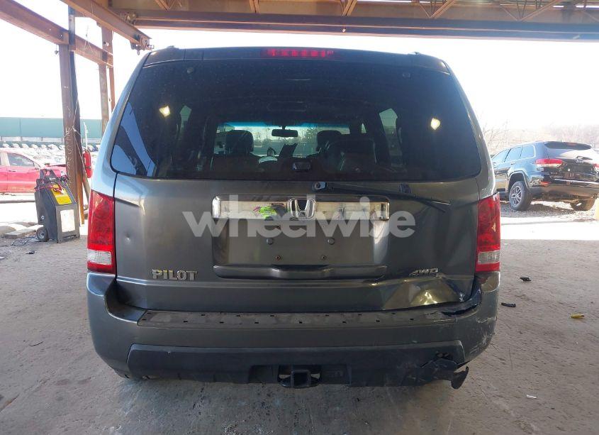 Photo 6 of 2011 Honda Pilot EX-L (VIN 5FNYF4H69BB029860)