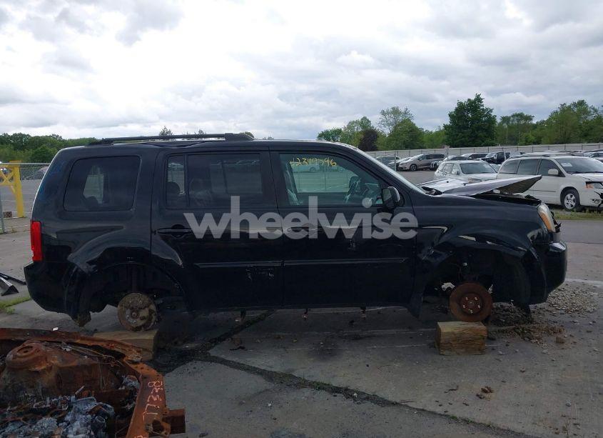 Photo 14 of 2011 Honda Pilot EX-L (VIN 5FNYF4H69BB041653)