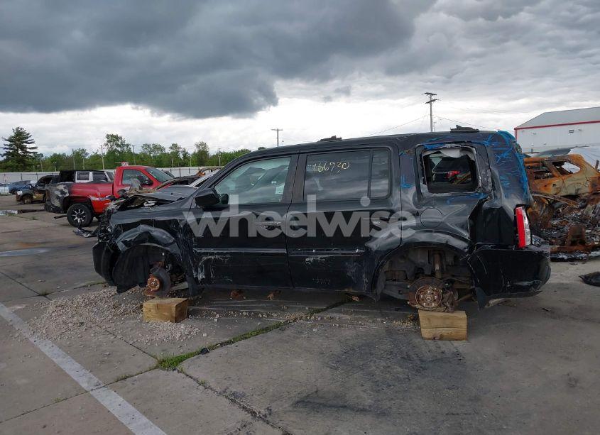 Photo 15 of 2011 Honda Pilot EX-L (VIN 5FNYF4H69BB041653)