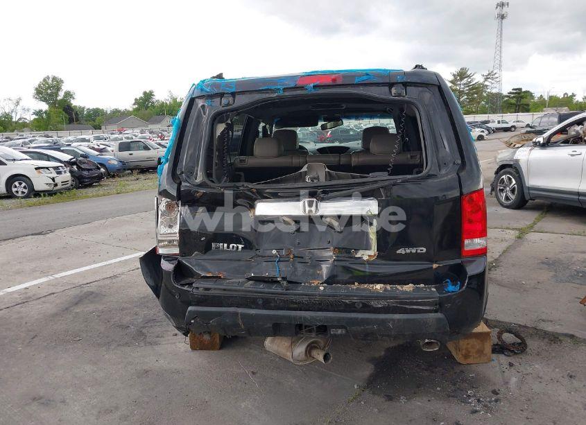 Photo 17 of 2011 Honda Pilot EX-L (VIN 5FNYF4H69BB041653)