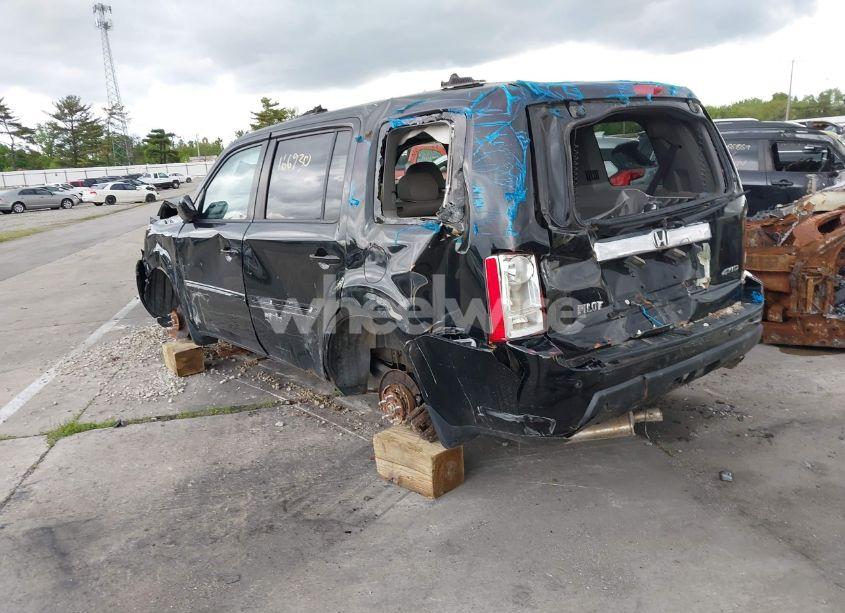 Photo 3 of 2011 Honda Pilot EX-L (VIN 5FNYF4H69BB041653)