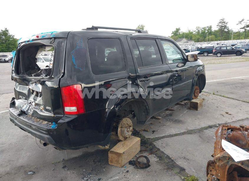 Photo 4 of 2011 Honda Pilot EX-L (VIN 5FNYF4H69BB041653)