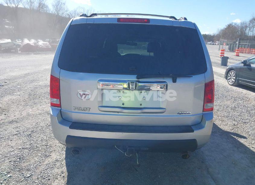 Photo 16 of 2011 Honda Pilot EX-L (VIN 5FNYF4H69BB072076)