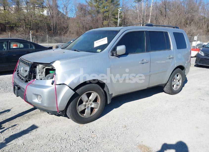 Photo 2 of 2011 Honda Pilot EX-L (VIN 5FNYF4H69BB072076)