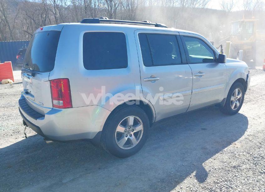 Photo 4 of 2011 Honda Pilot EX-L (VIN 5FNYF4H69BB072076)