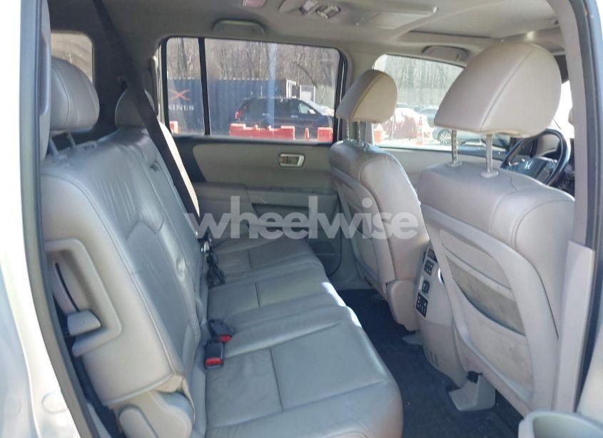 Photo 8 of 2011 Honda Pilot EX-L (VIN 5FNYF4H69BB072076)